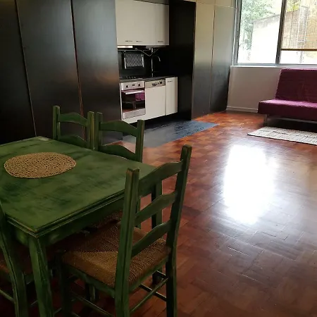 Patushu Flat شقة